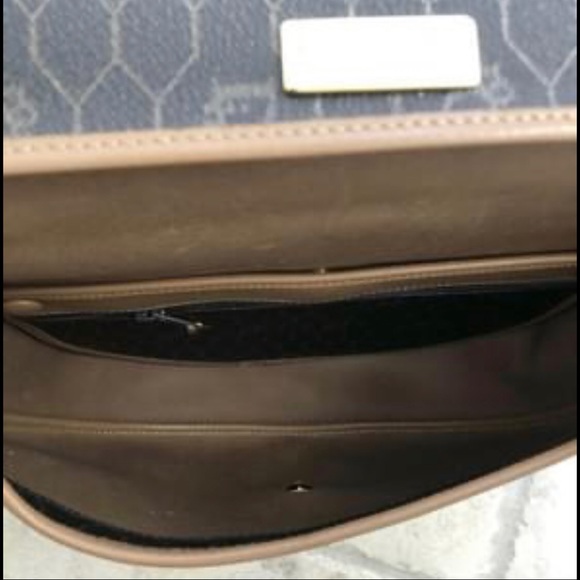 Vintage Dior crossbody bag ( 100% Authentic) - Picture 8 of 17